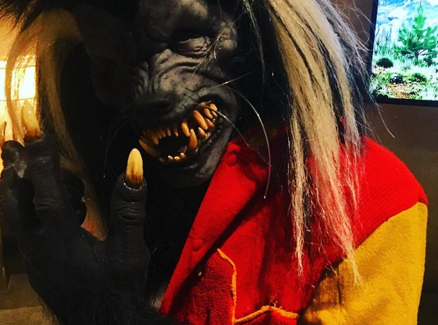 http://assets6.capitalxtra.com/2015/44/chris-brown-halloween-2015--1446376661-view-0.png